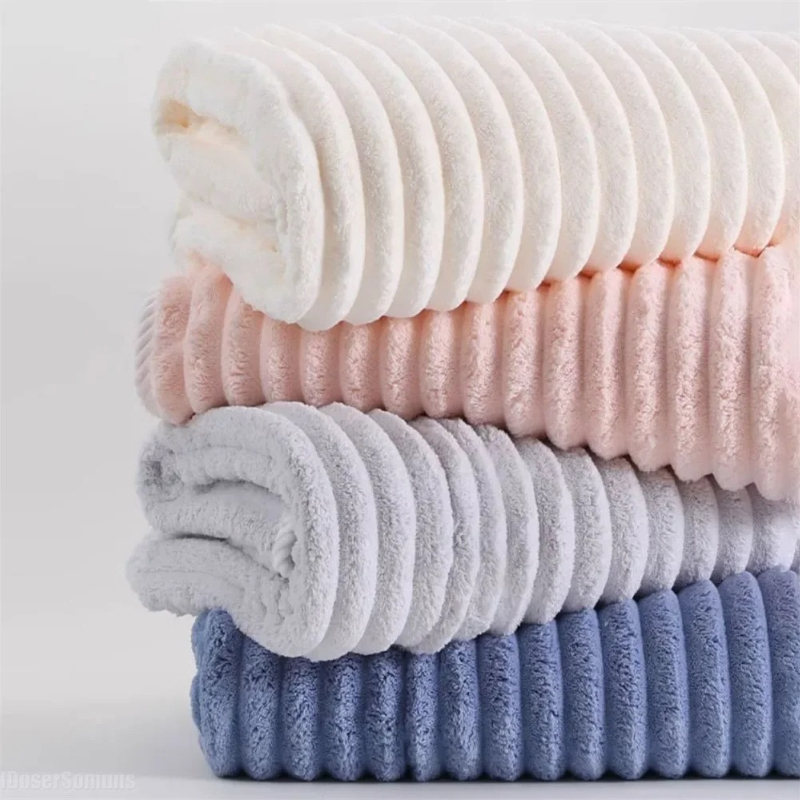 Nieuwe koraal fluwelen badhand - Home Goods Bathroom Sets recensie en prijs